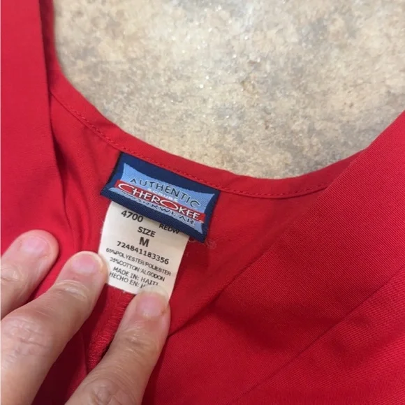 Red Cherokee V-Neck scrub set - Picture 2 of 3